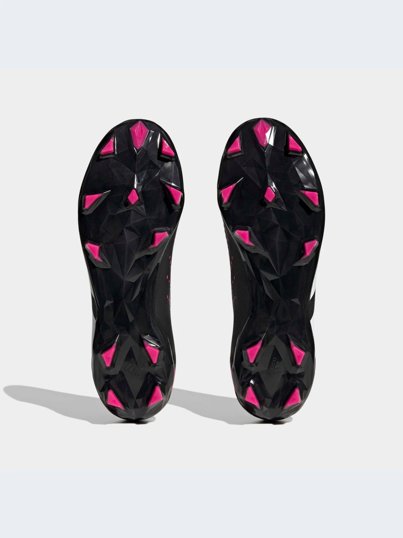 Кроссовки Adidas Predator модель GW4597-KZ Кроссовки Adidas Predator модель GW4597-KZ Фото