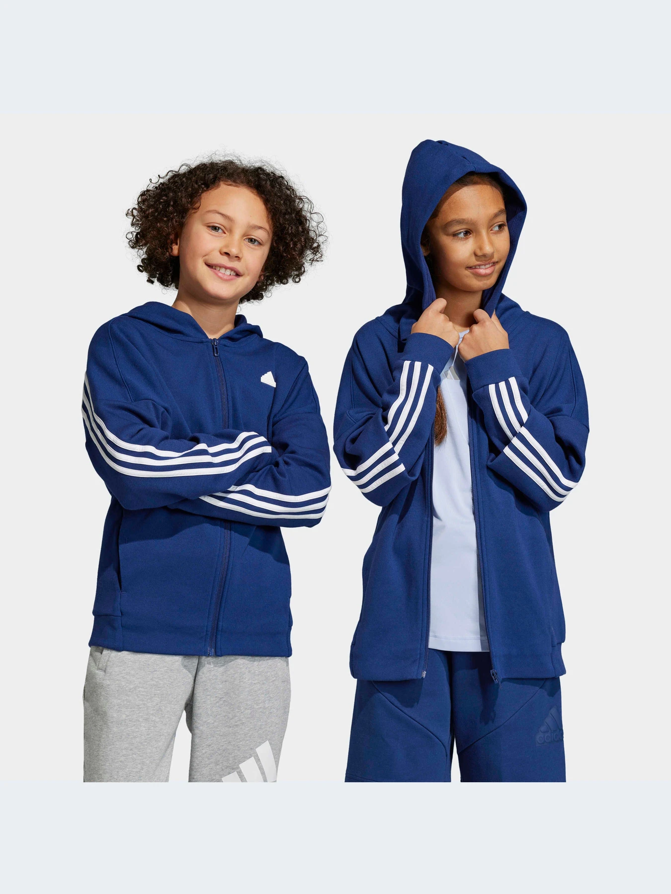 Худи и свитшоты Adidas модель HR6320-KZ Худи и свитшоты Adidas модель HR6320-KZ Фото