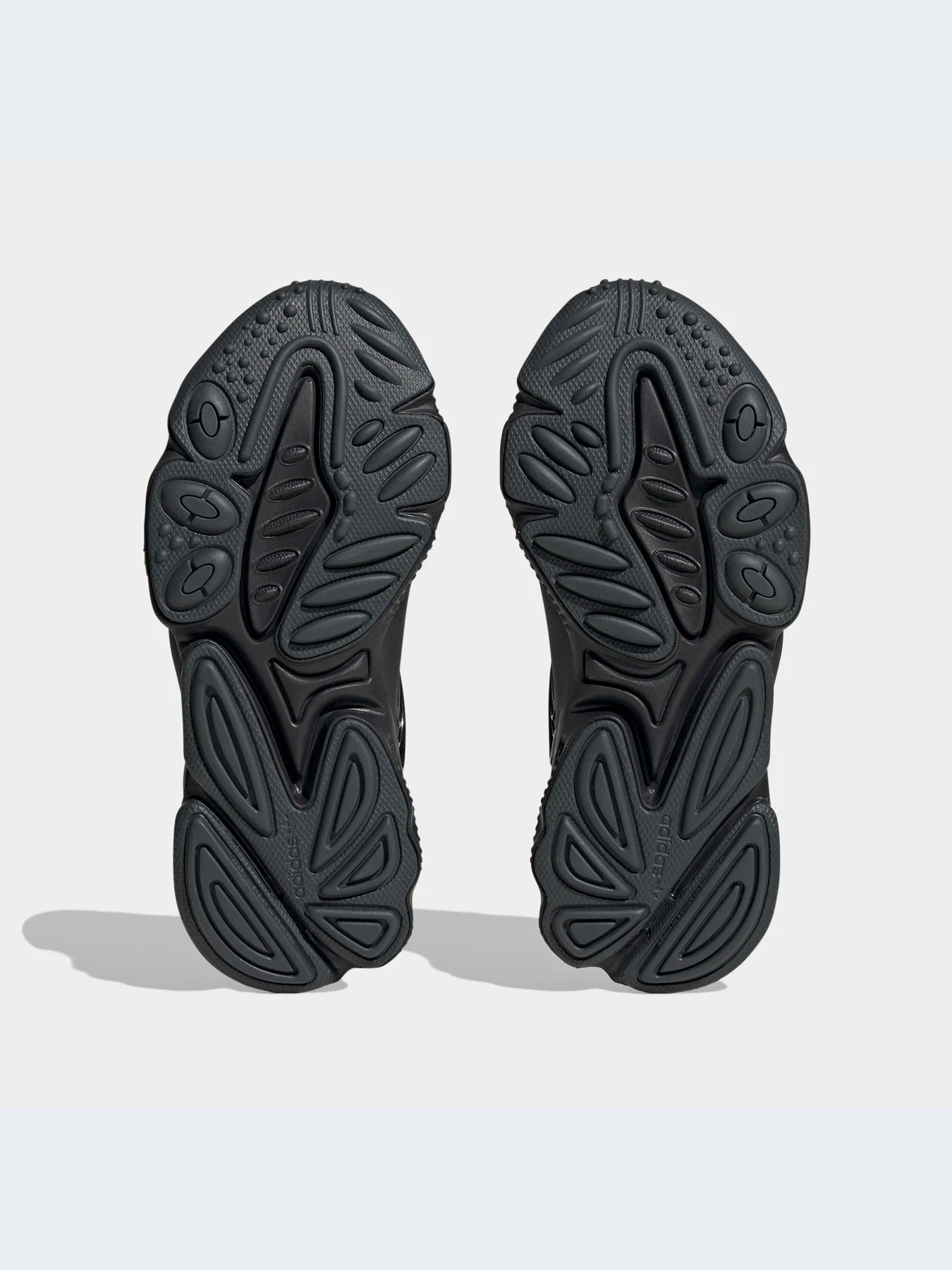Кроссовки Adidas модель HR0265-KZ Кроссовки Adidas модель HR0265-KZ Фото