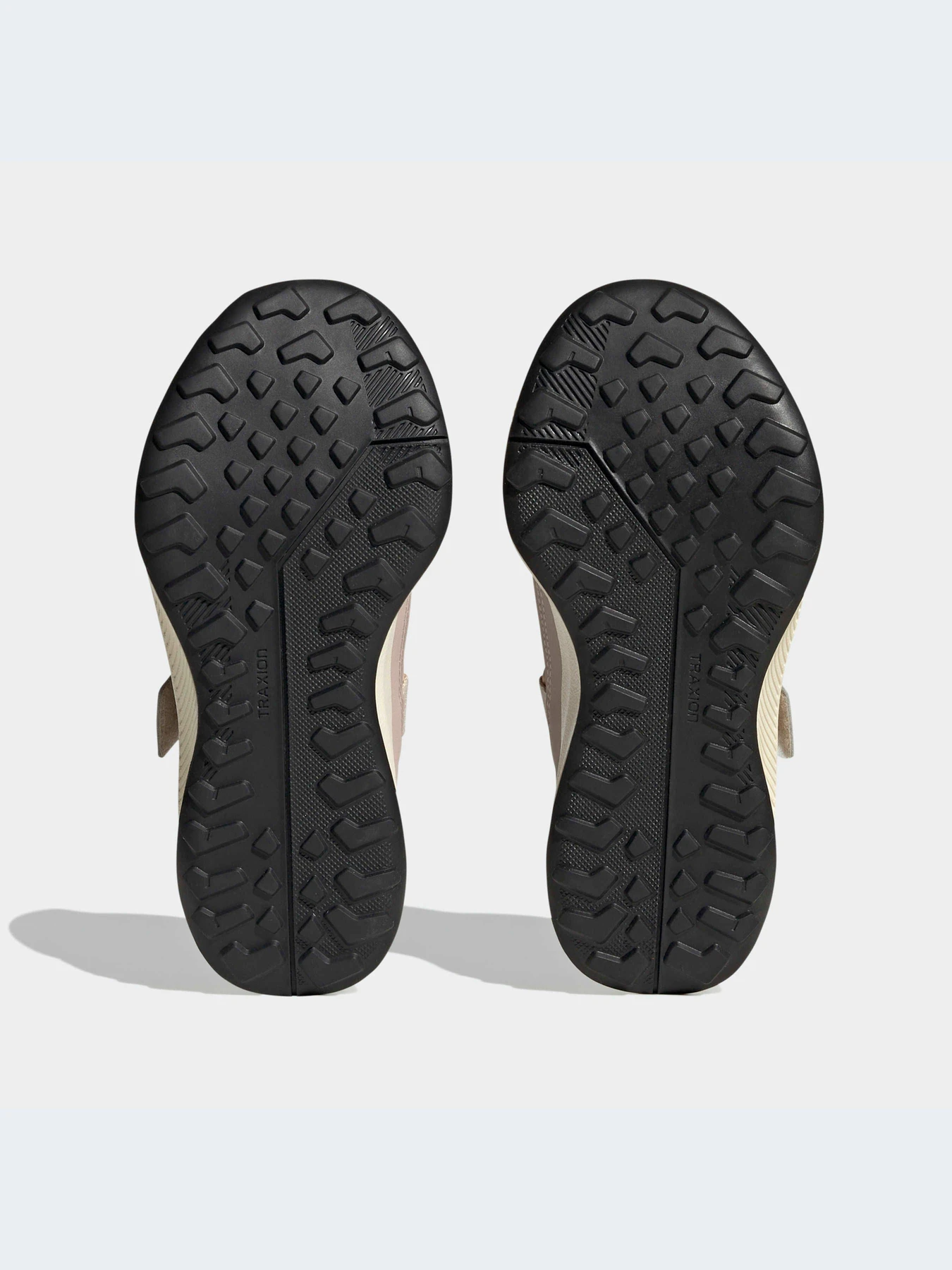 Кроссовки Adidas модель HP6196-KZ Кроссовки Adidas модель HP6196-KZ Фото