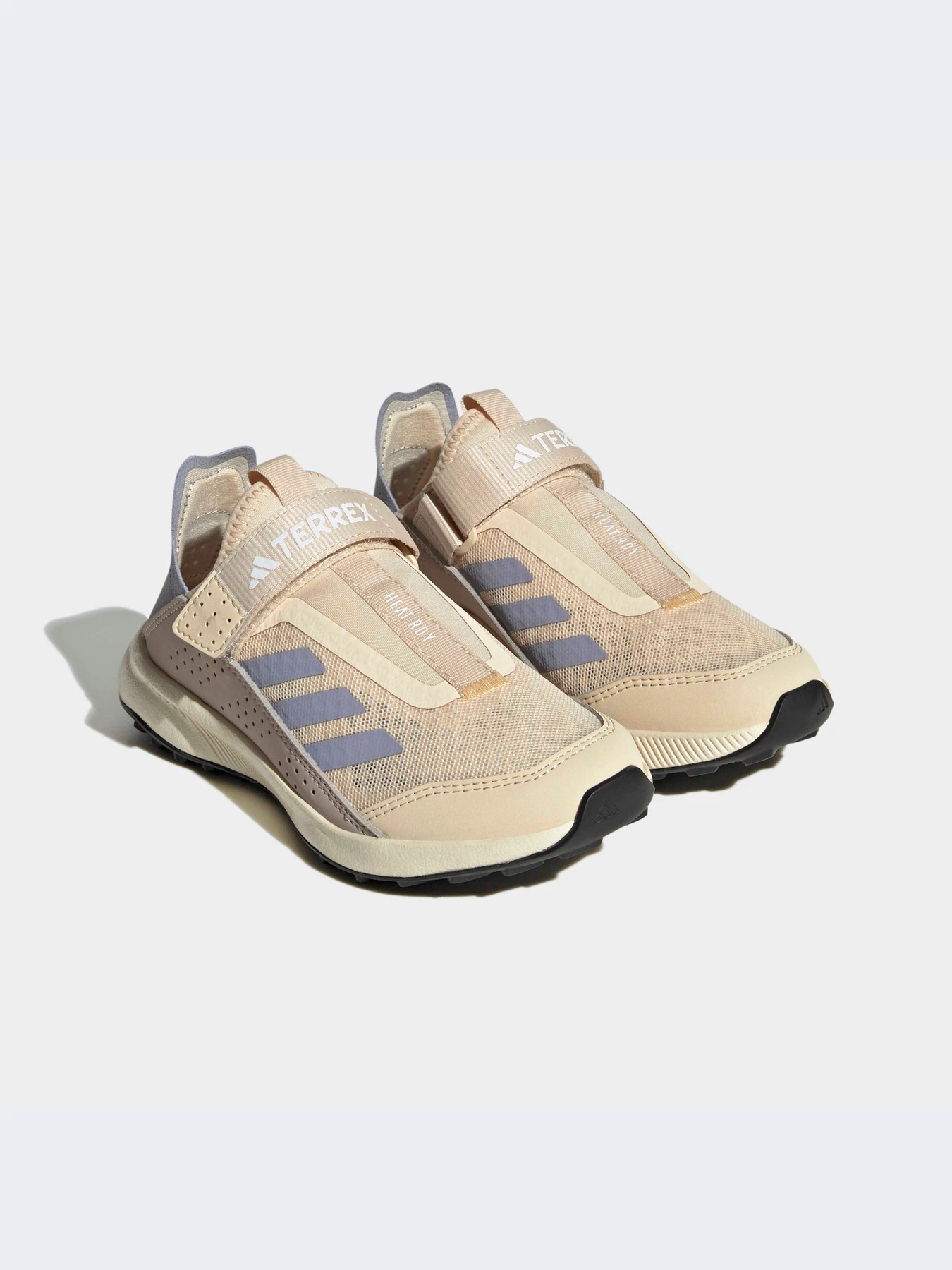 Кроссовки Adidas модель HP6196-KZ Кроссовки Adidas модель HP6196-KZ Фото