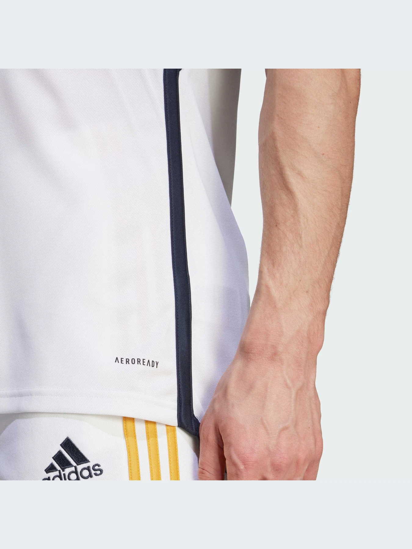 Футболки и поло Adidas модель HR3796-KZ Футболки и поло Adidas модель HR3796-KZ Фото