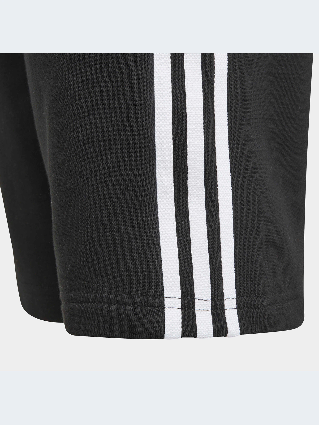 Шорты Adidas Adicolor модель H32342-KZ Шорты Adidas Adicolor модель H32342-KZ Фото