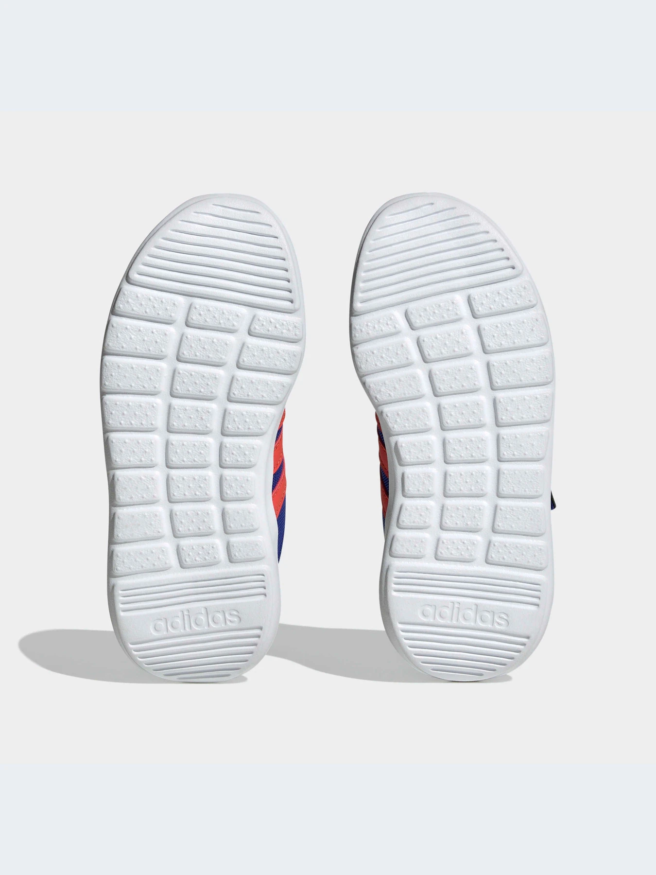 Кроссовки Adidas модель HQ3761-KZ Кроссовки Adidas модель HQ3761-KZ Фото