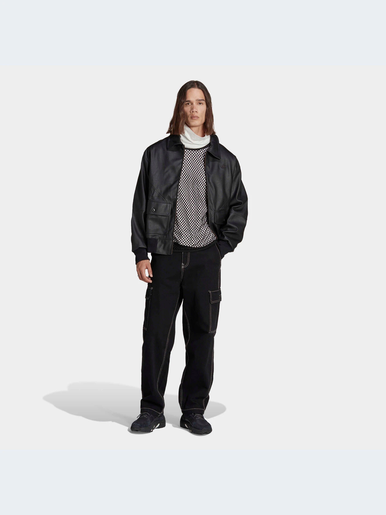 Куртки и дубленки Adidas Adicolor модель HR8936-KZ Куртки и дубленки Adidas Adicolor модель HR8936-KZ Фото