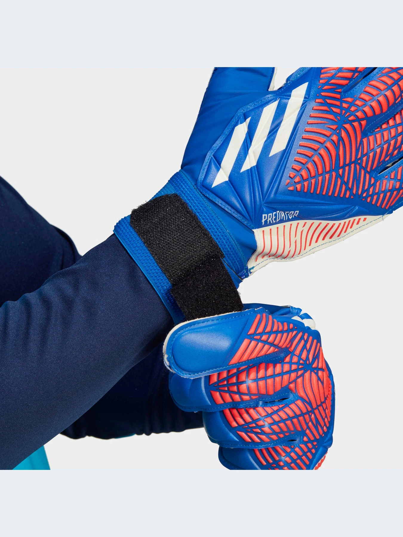 Перчатки для спорта Adidas Predator модель H43741-KZ Перчатки для спорта Adidas Predator модель H43741-KZ Фото