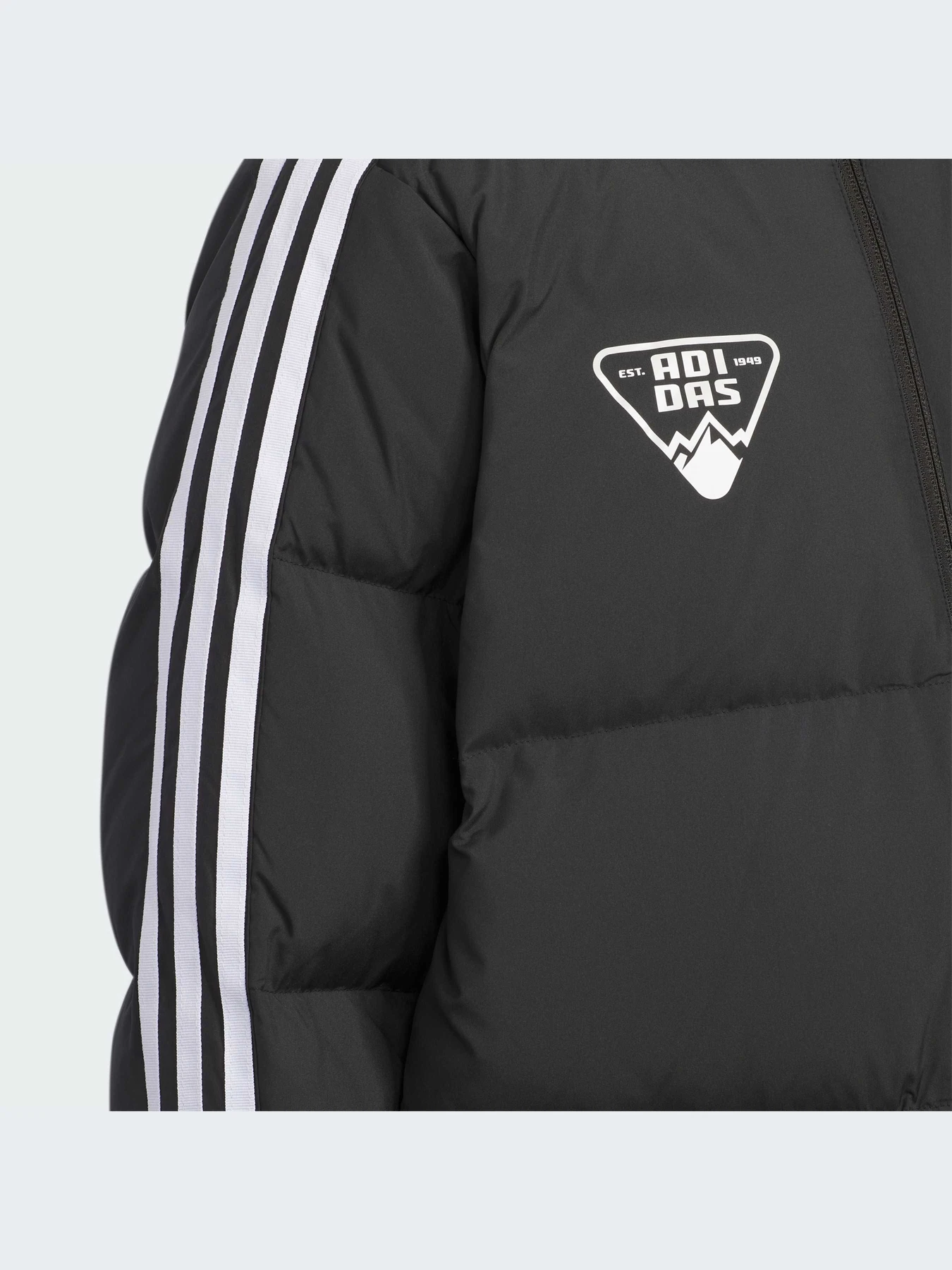 Куртки и дубленки Adidas 3 Stripes модель IN5211-KZ Куртки и дубленки Adidas 3 Stripes модель IN5211-KZ Фото