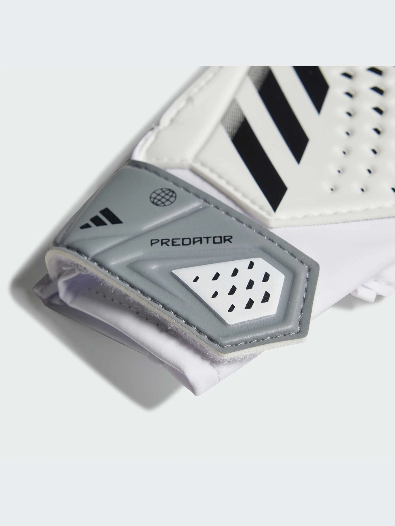 Перчатки для спорта Adidas Predator модель IA0859-KZ Фото