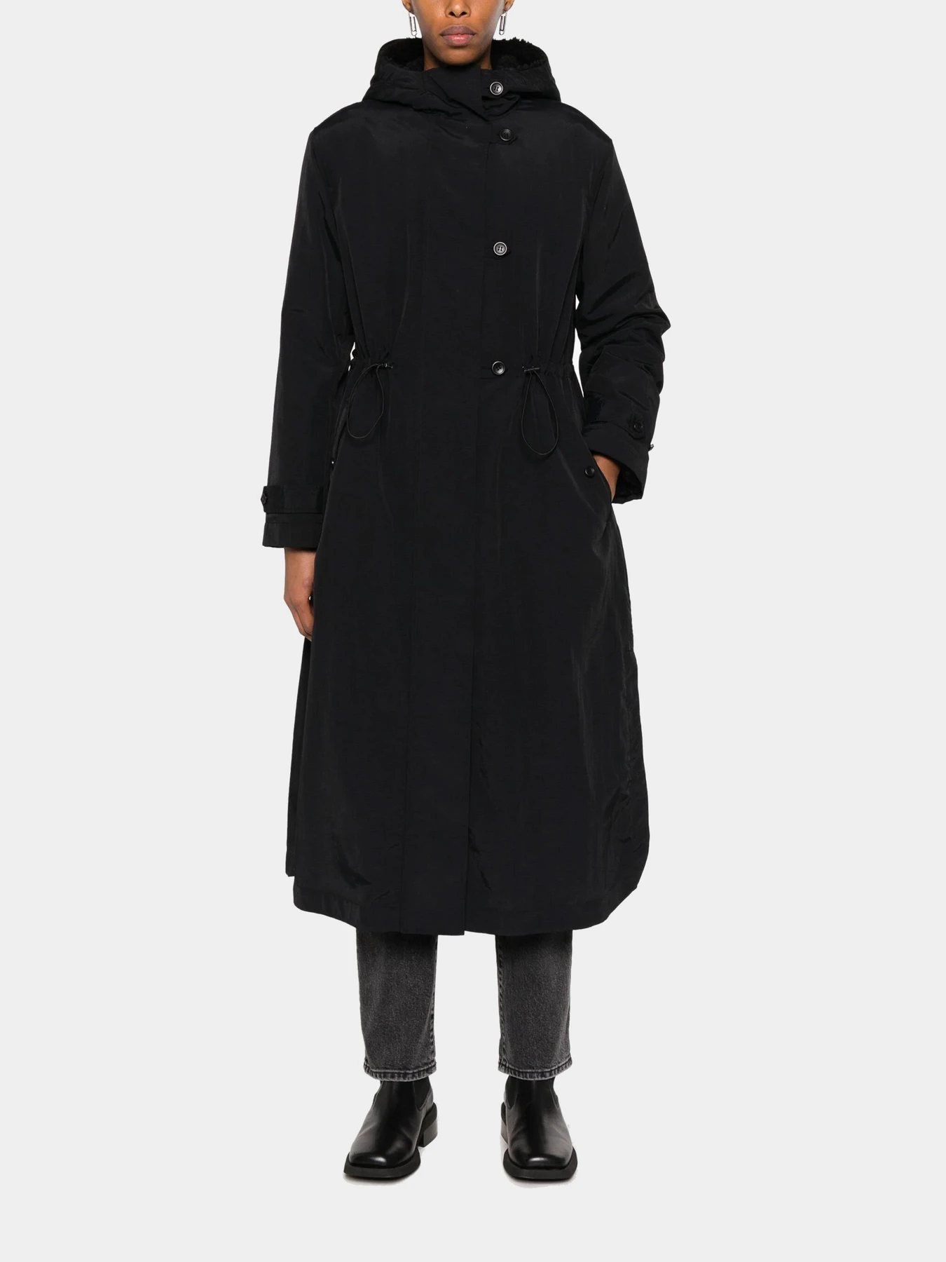 Куртки и дубленки Emporio Armani модель 6R2L76-2NFLZ-0999 Куртки и дубленки Emporio Armani модель 6R2L76-2NFLZ-0999 Фото