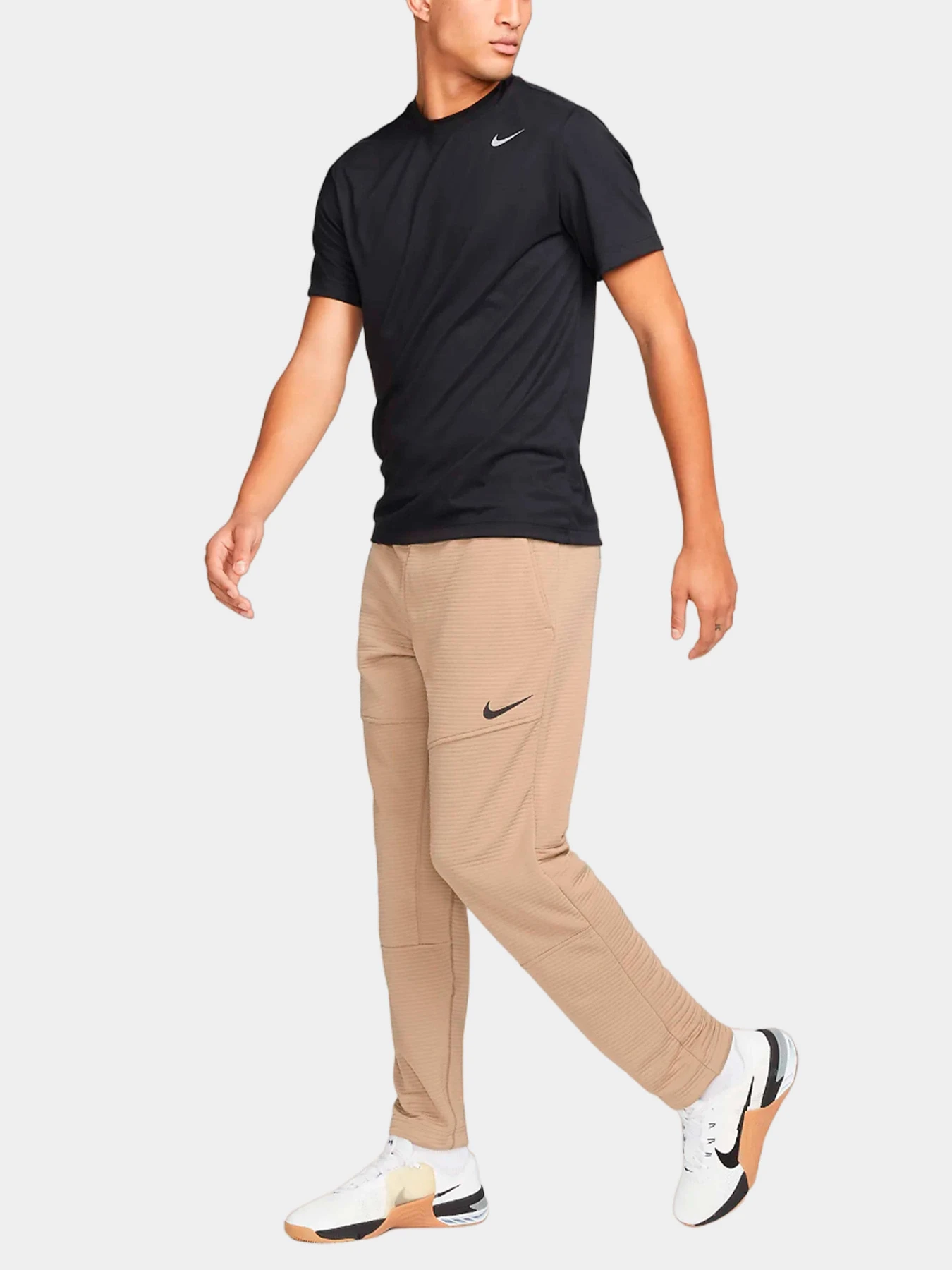 Брюки NIKE модель DV9910-247 Брюки NIKE модель DV9910-247 Фото
