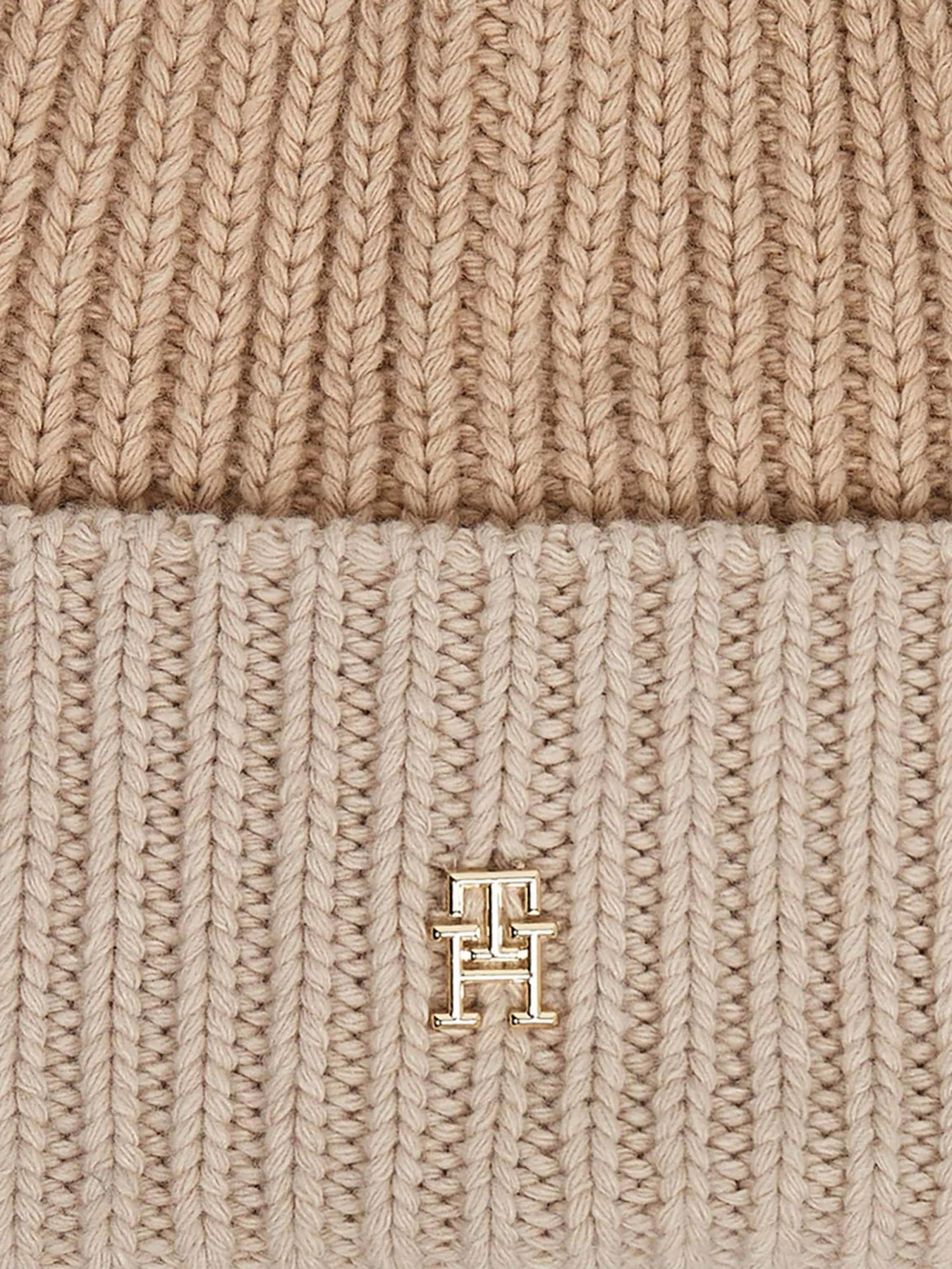 Шапки и кепки Tommy Hilfiger модель AW0AW15299-ABH Шапки и кепки Tommy Hilfiger модель AW0AW15299-ABH Фото