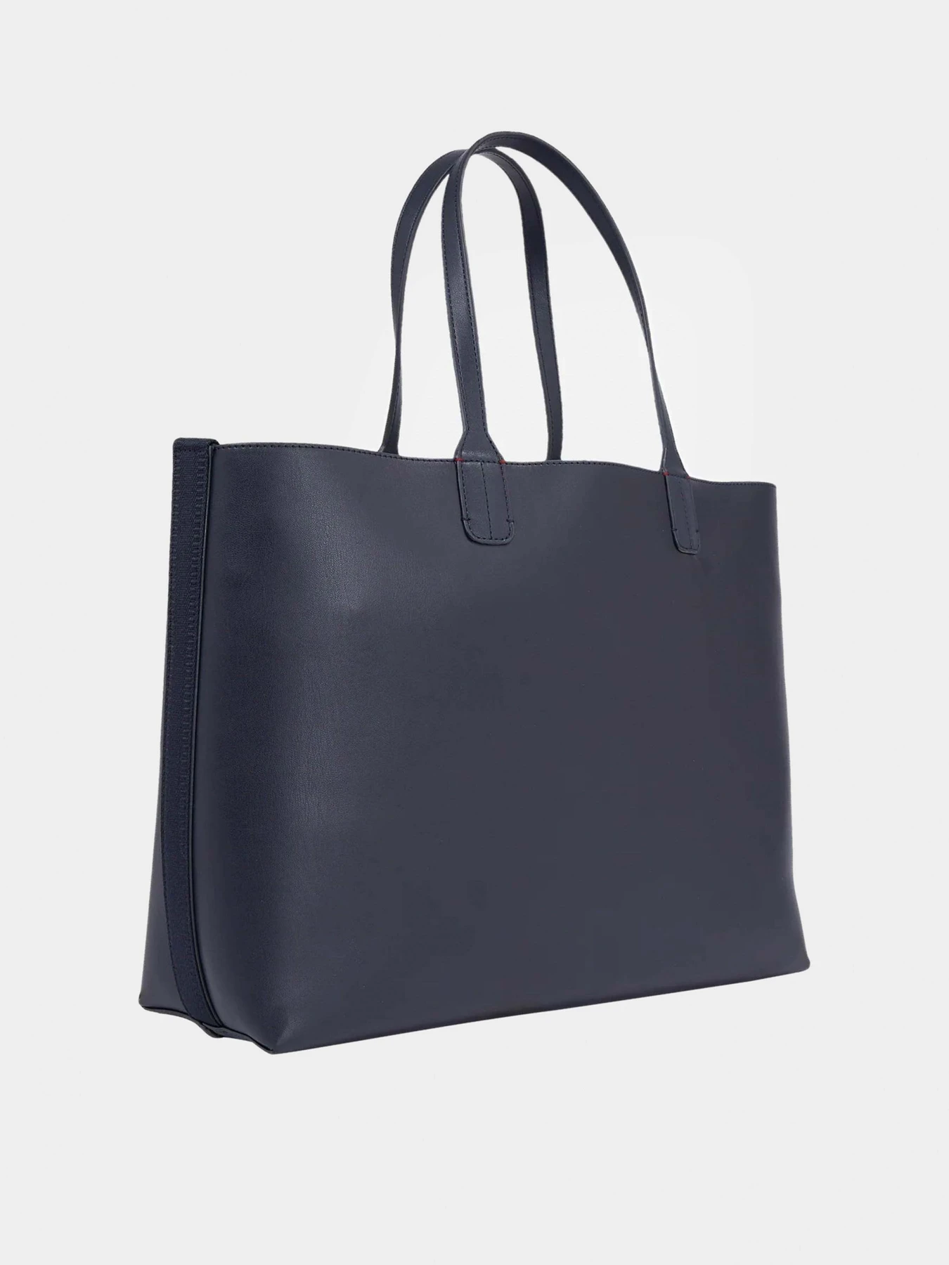 Сумки Tommy Hilfiger модель AW0AW15881-0G0 Сумки Tommy Hilfiger модель AW0AW15881-0G0 Фото