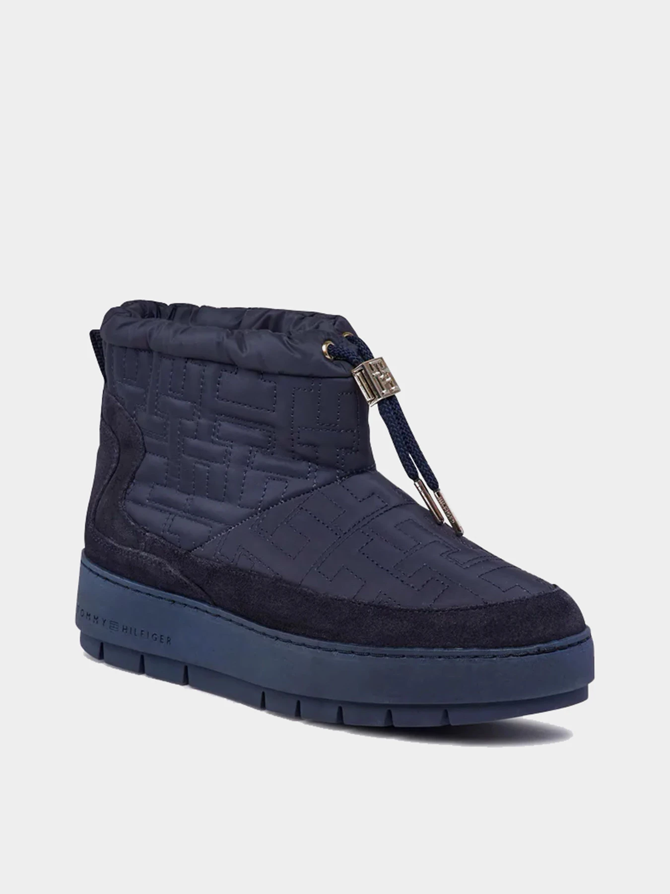 Ботинки и сапоги Tommy Hilfiger модель FW0FW07637-DW6 Ботинки и сапоги Tommy Hilfiger модель FW0FW07637-DW6 Фото