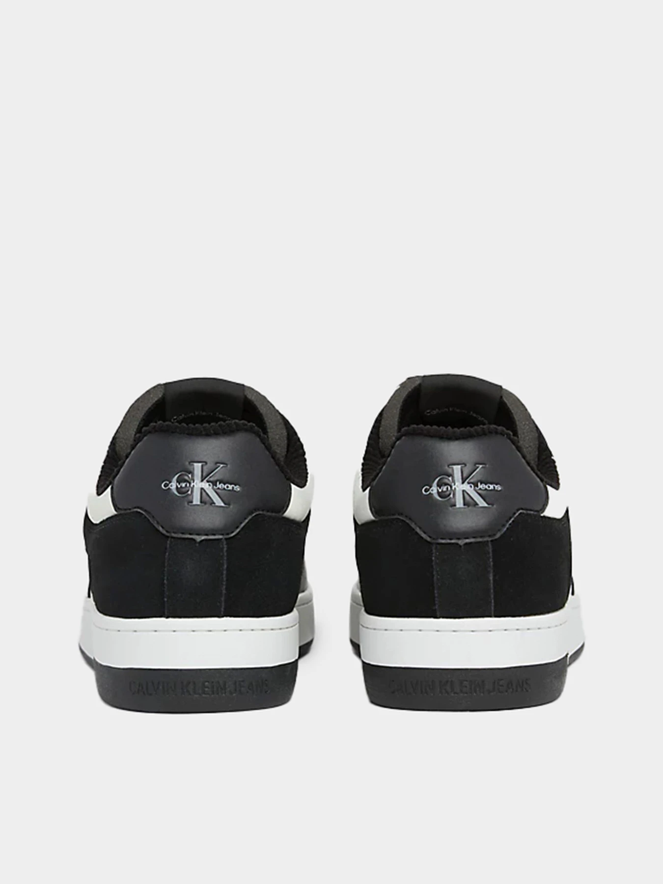 Кроссовки Calvin Klein модель YM0YM00783-00W Кроссовки Calvin Klein модель YM0YM00783-00W Фото