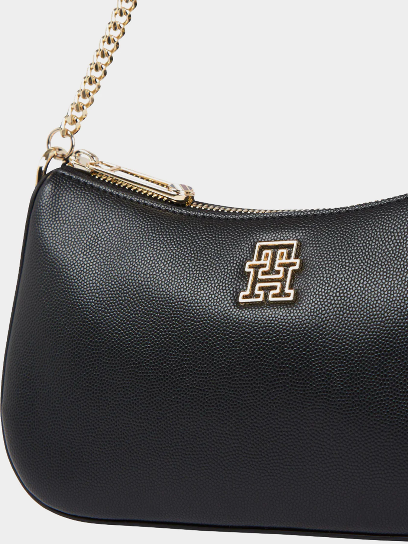 Сумки Tommy Hilfiger модель AW0AW15593-BDS Сумки Tommy Hilfiger модель AW0AW15593-BDS Фото