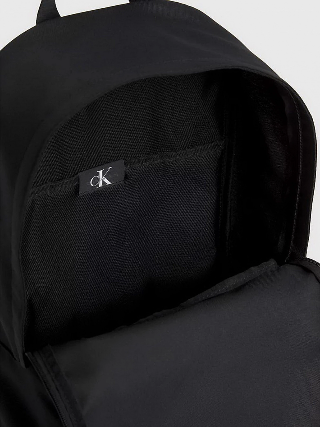 Рюкзаки Calvin Klein модель K50K511100-BDS Рюкзаки Calvin Klein модель K50K511100-BDS Фото