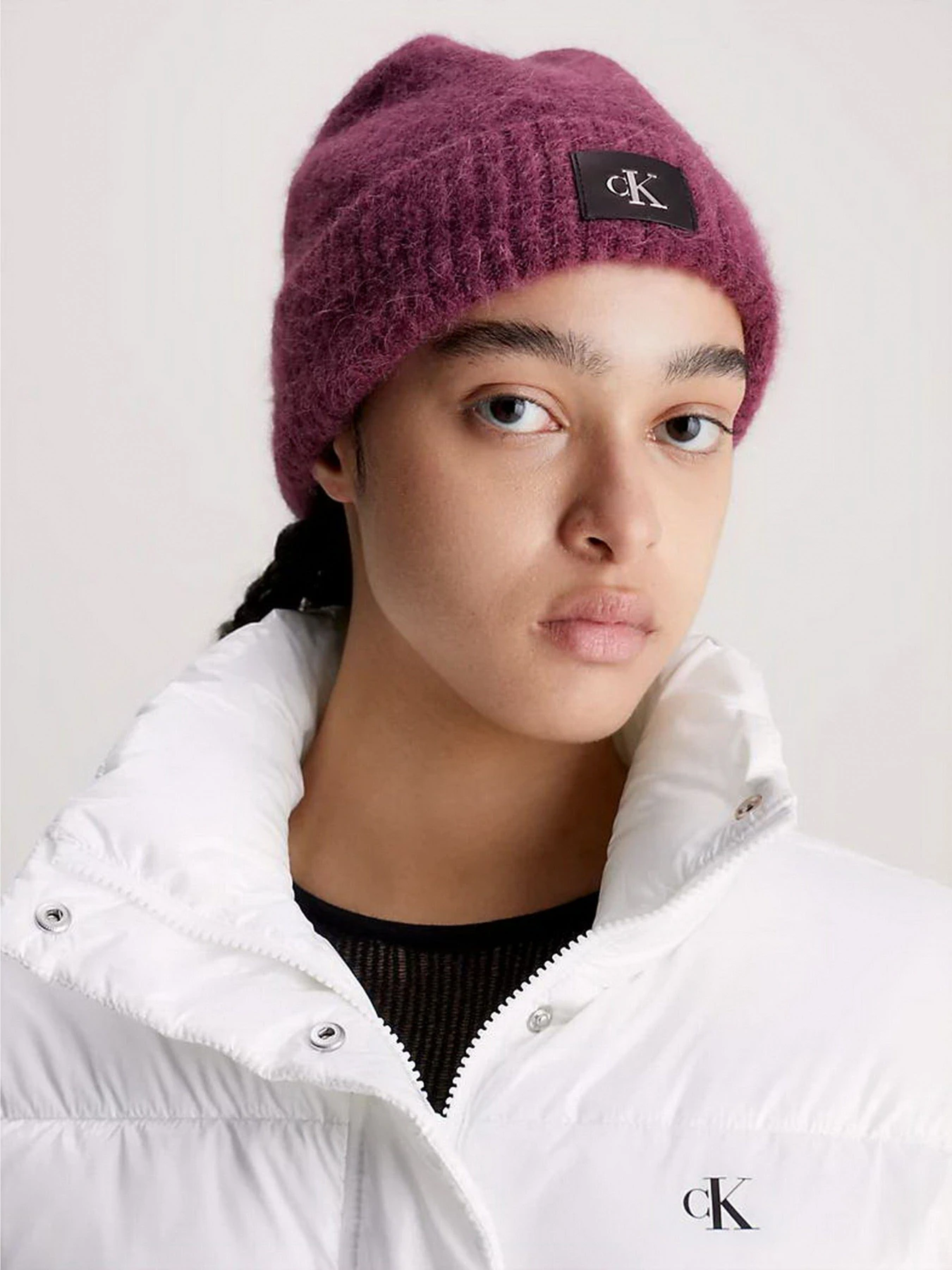 Шапки и кепки Calvin Klein модель K60K611257-VAC Шапки и кепки Calvin Klein модель K60K611257-VAC Фото