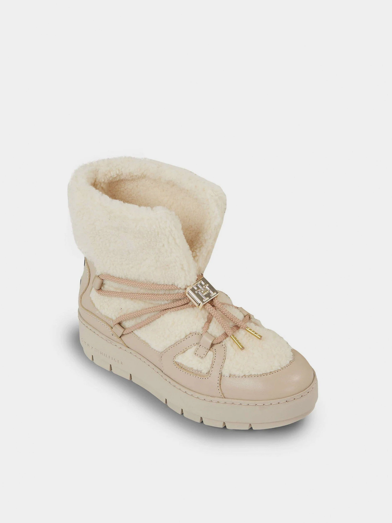 Ботинки и сапоги Tommy Hilfiger модель FW0FW07505-ABO Ботинки и сапоги Tommy Hilfiger модель FW0FW07505-ABO Фото