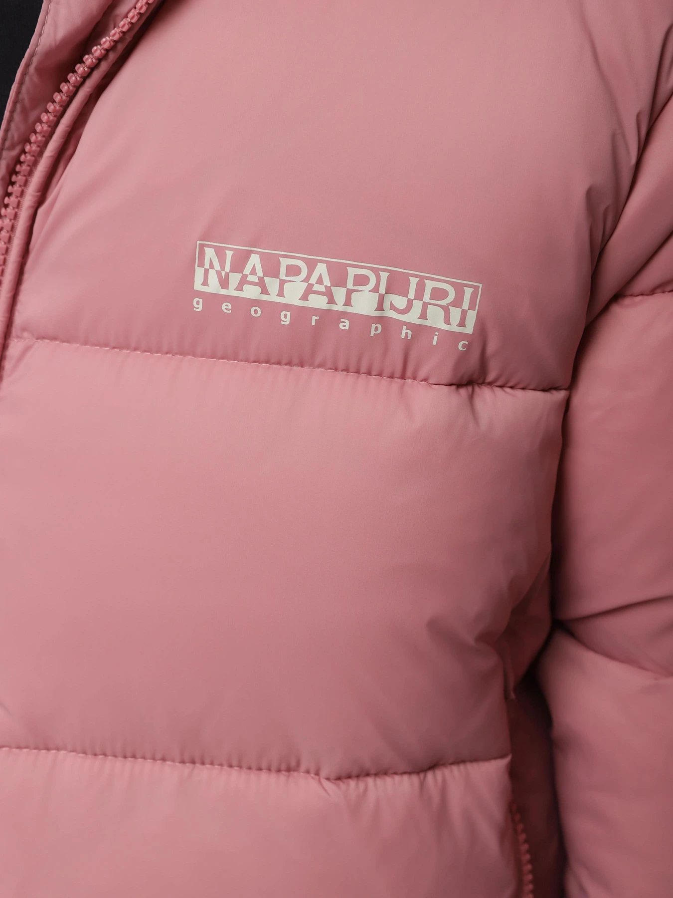 Куртки и дубленки Napapijri модель NP0A4HJVP871 Куртки и дубленки Napapijri модель NP0A4HJVP871 Фото