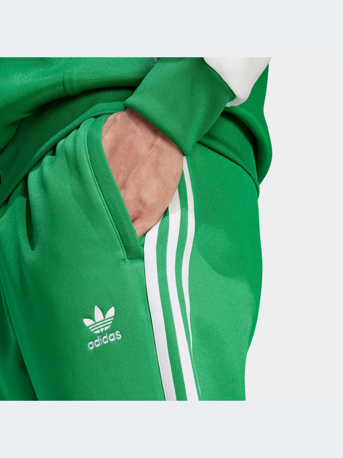 Брюки Adidas Superstar модель IJ6999-KZ Брюки Adidas Superstar модель IJ6999-KZ Фото