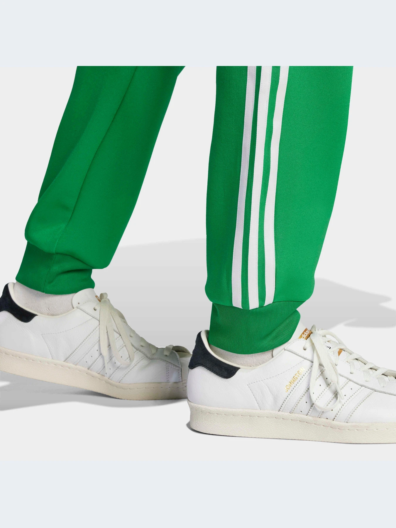 Брюки Adidas Superstar модель IJ6999-KZ Брюки Adidas Superstar модель IJ6999-KZ Фото