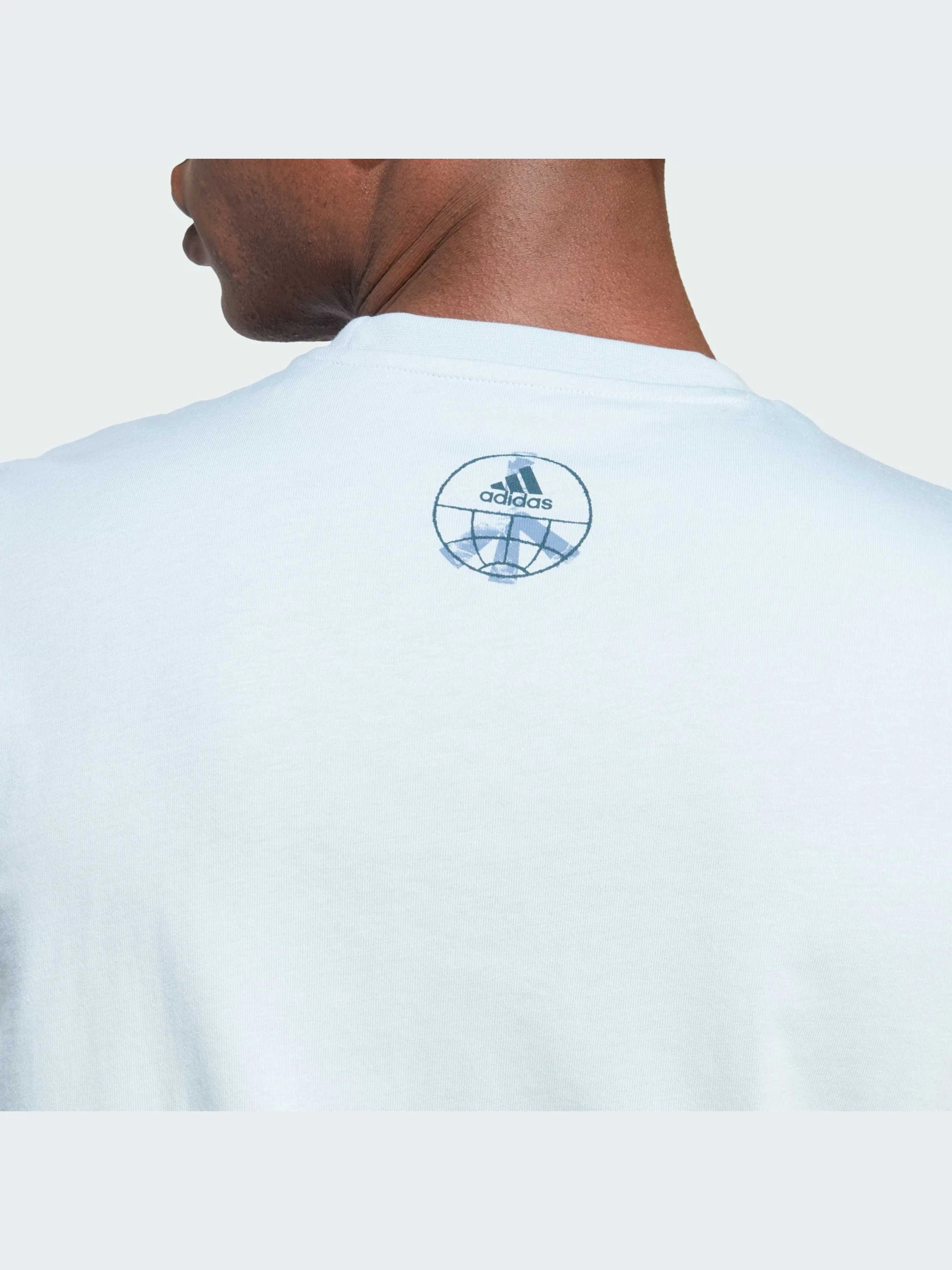 Футболки и поло Adidas Graphics модель IL5416-KZ Футболки и поло Adidas Graphics модель IL5416-KZ Фото