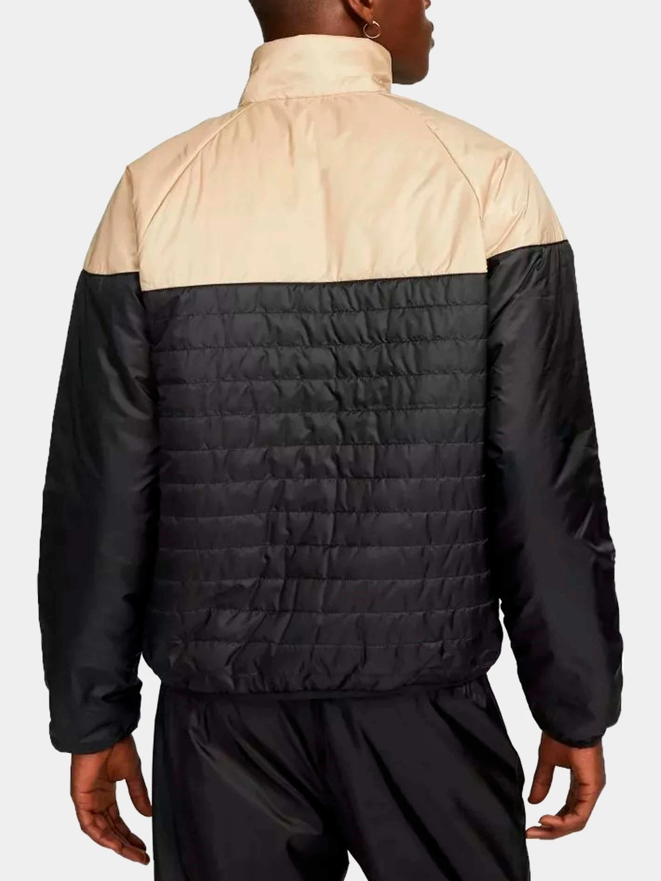 Куртки и дубленки NIKE модель FB8195-011 Куртки и дубленки NIKE модель FB8195-011 Фото