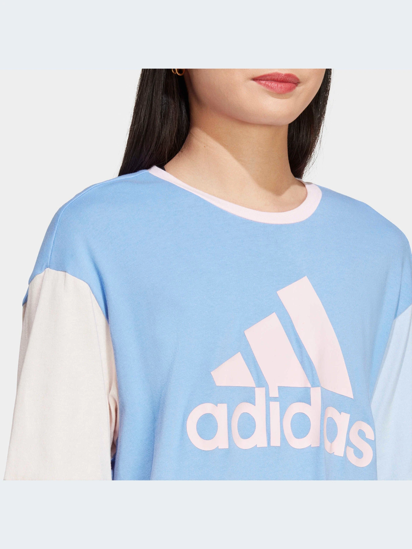 Футболки и поло Adidas модель IC9859-KZ Футболки и поло Adidas модель IC9859-KZ Фото