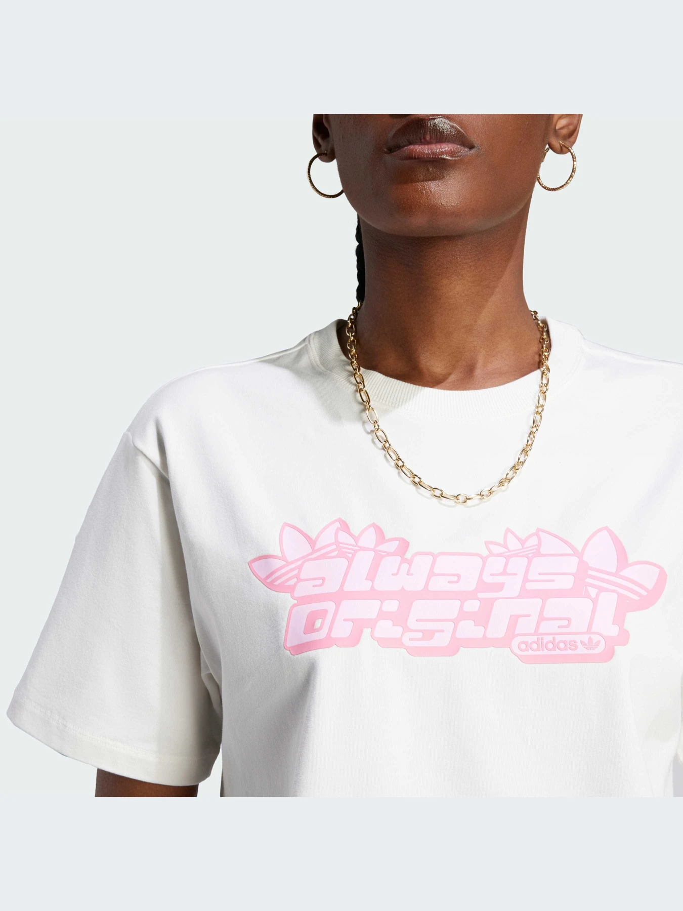 Футболки и поло Adidas Graphics модель IJ7335-KZ Футболки и поло Adidas Graphics модель IJ7335-KZ Фото