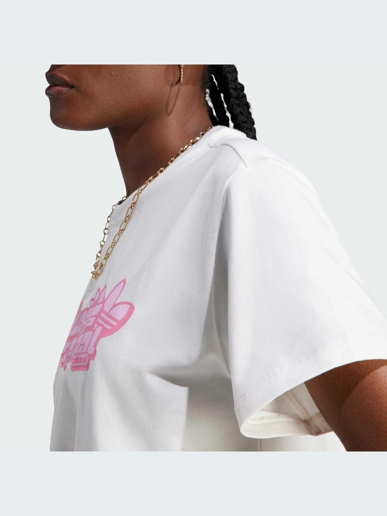 Футболки и поло Adidas Graphics модель IJ7335-KZ Футболки и поло Adidas Graphics модель IJ7335-KZ Фото