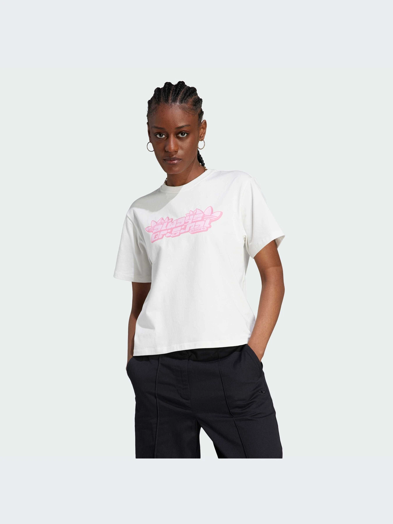 Футболки и поло Adidas Graphics модель IJ7335-KZ Футболки и поло Adidas Graphics модель IJ7335-KZ Фото