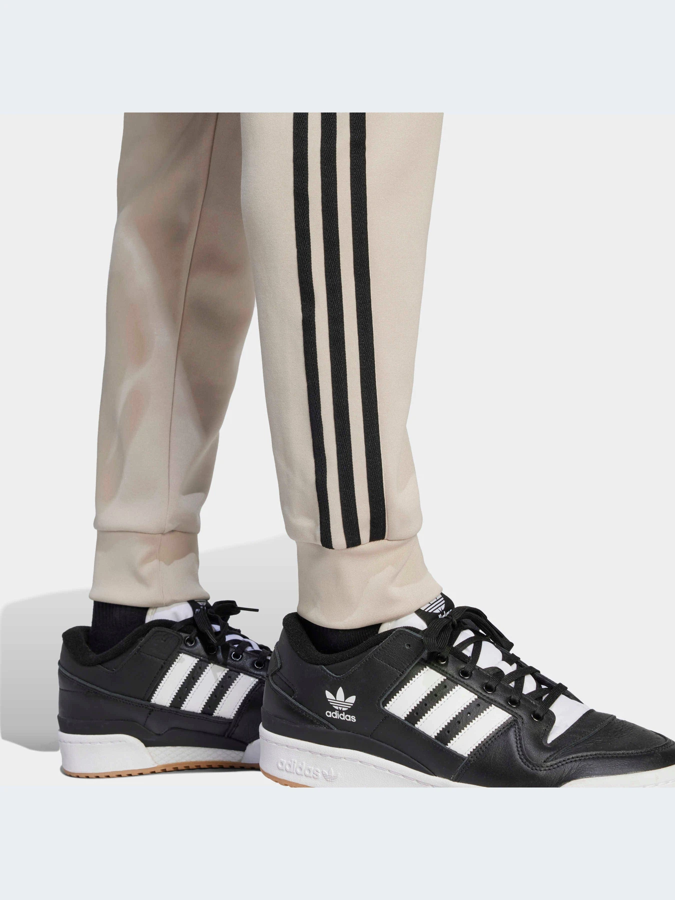 Брюки Adidas Superstar модель IM4544-KZ Брюки Adidas Superstar модель IM4544-KZ Фото
