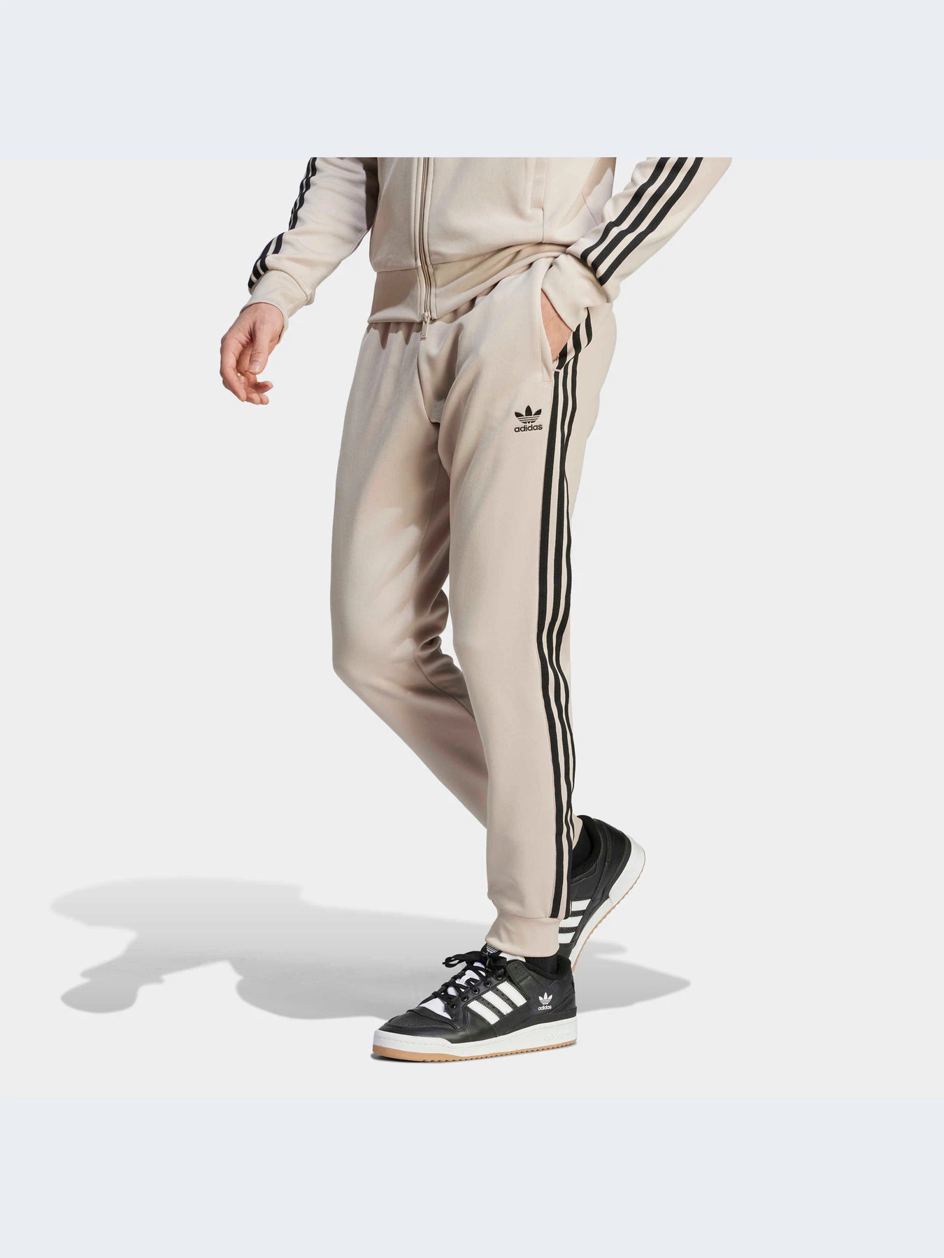 Брюки Adidas Superstar модель IM4544-KZ Брюки Adidas Superstar модель IM4544-KZ Фото