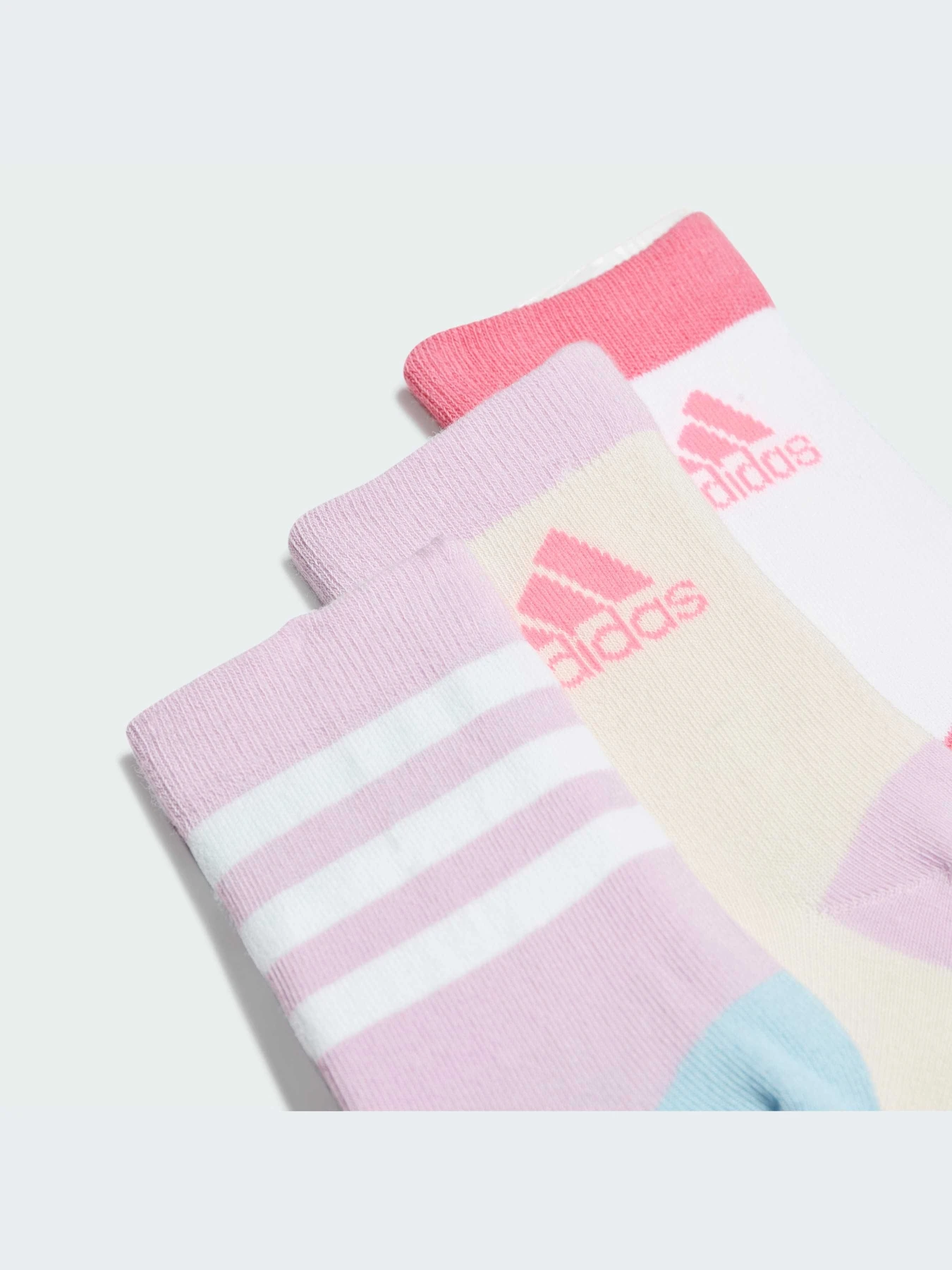 Носки и гольфы Adidas Graphics модель IJ8268-KZ Носки и гольфы Adidas Graphics модель IJ8268-KZ Фото