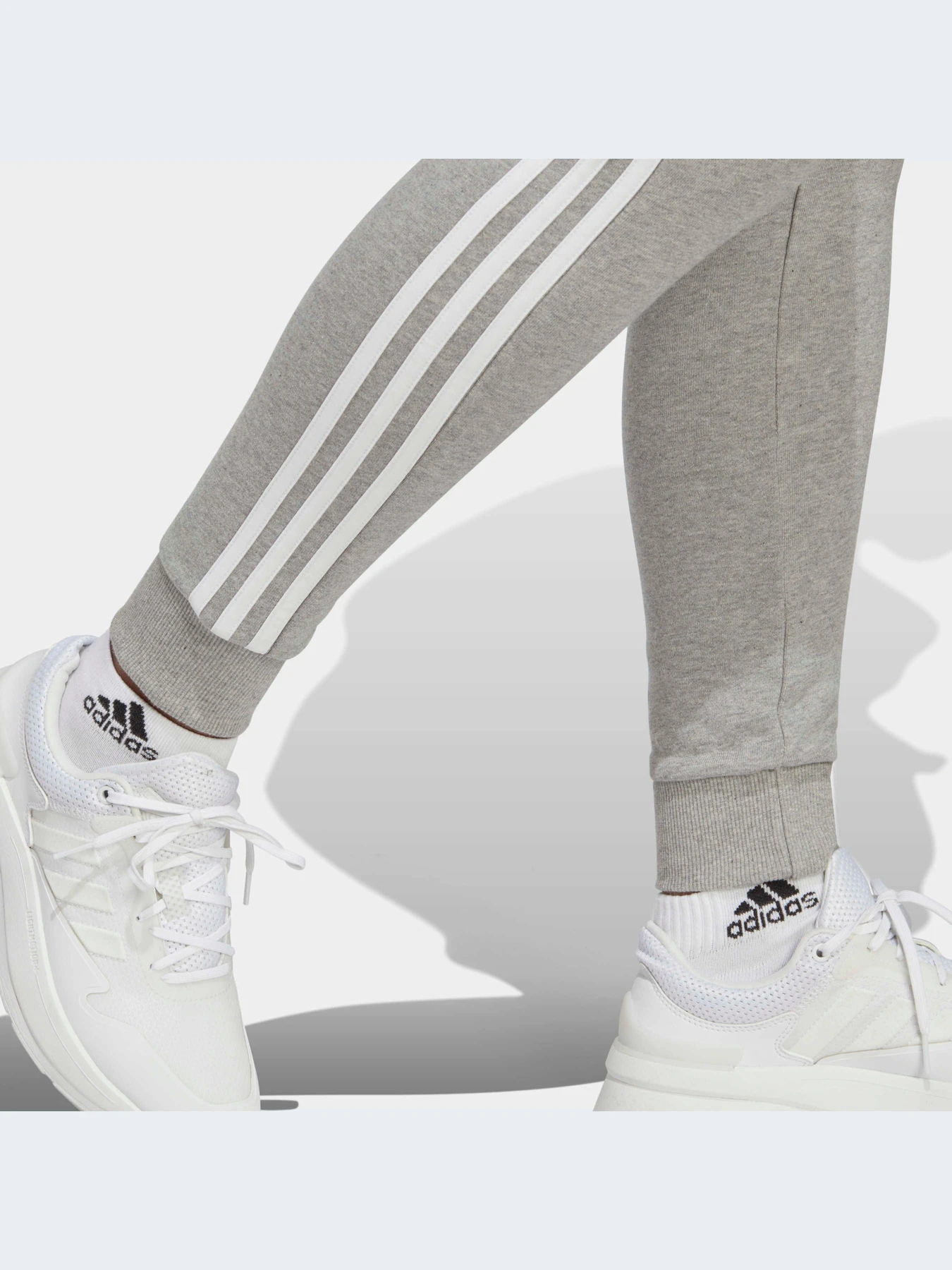 Брюки Adidas модель IC9922-KZ Брюки Adidas модель IC9922-KZ Фото