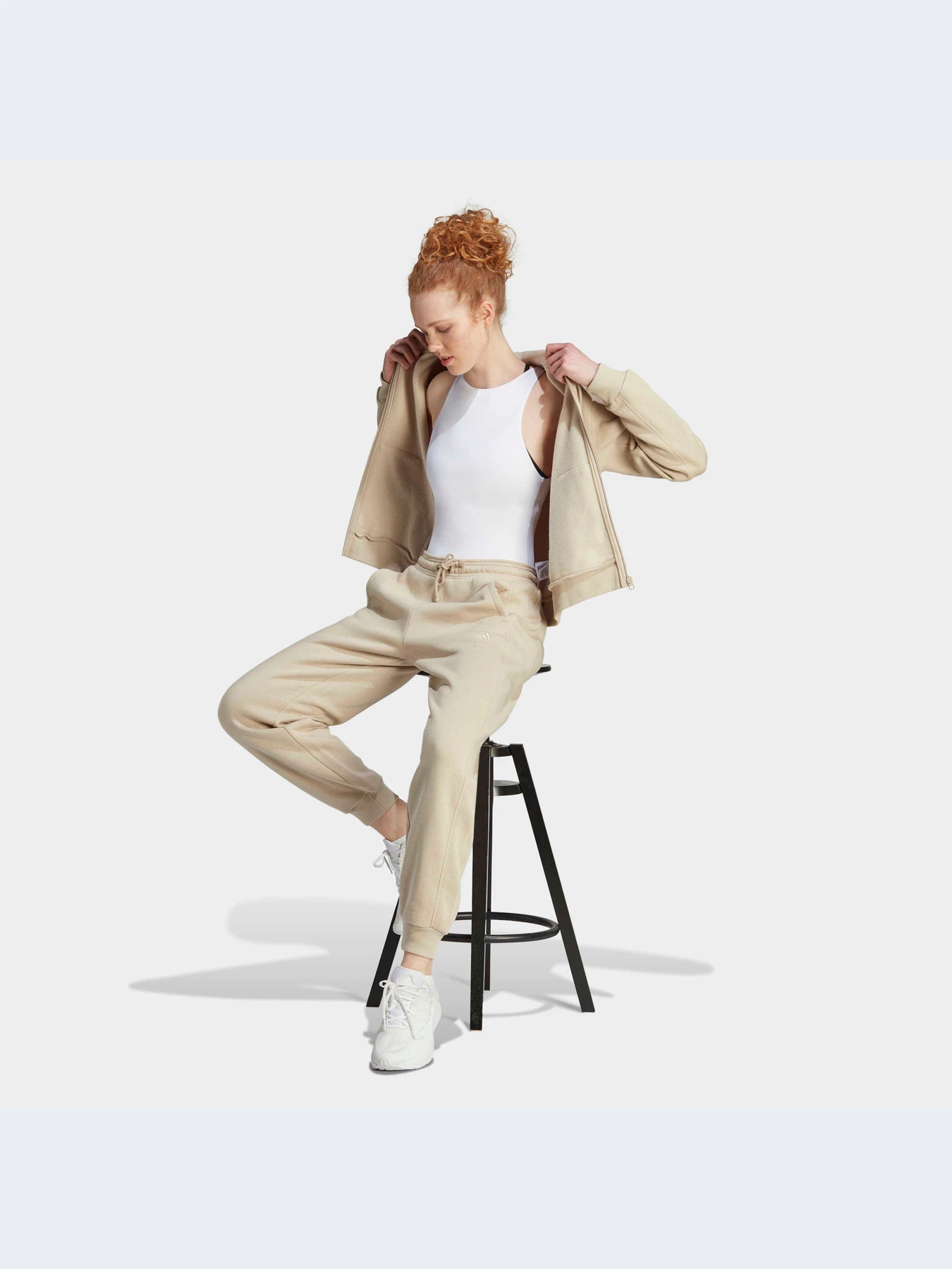 Худи и свитшоты Adidas модель IM0313-KZ Худи и свитшоты Adidas модель IM0313-KZ Фото