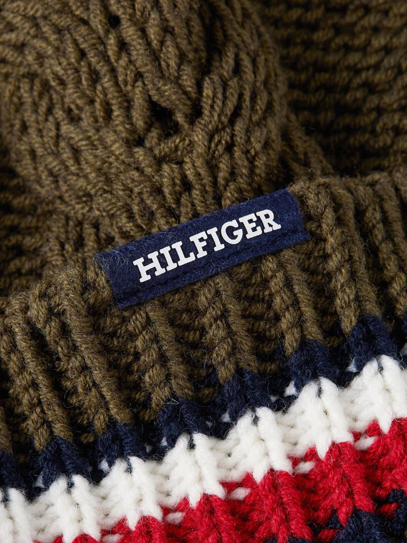 Шапки и кепки Tommy Hilfiger модель AM0AM11506-RBN Шапки и кепки Tommy Hilfiger модель AM0AM11506-RBN Фото
