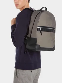 Рюкзаки Tommy Hilfiger модель AM0AM11573-PRB Фото