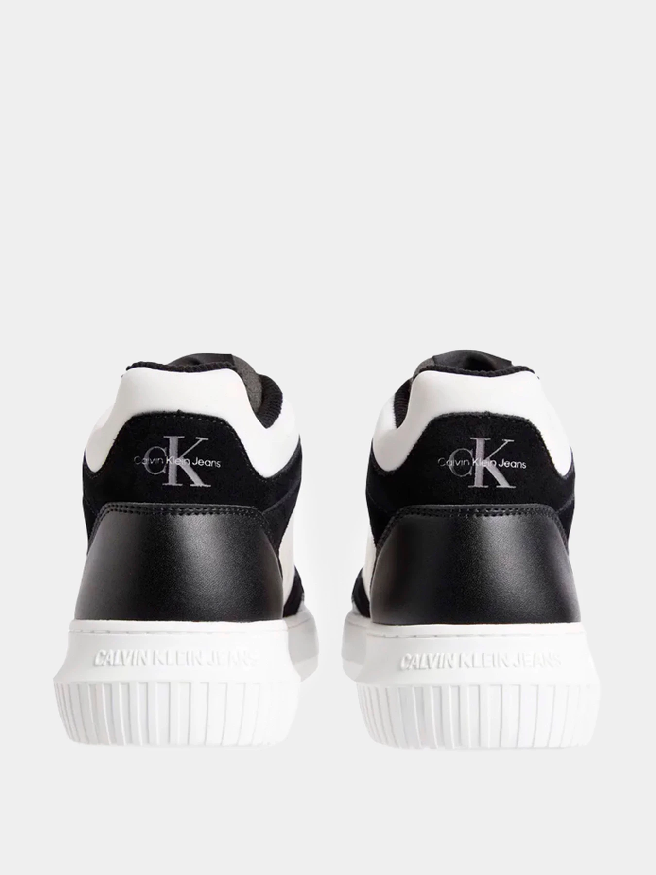 Кроссовки Calvin Klein модель YM0YM00779-00W Кроссовки Calvin Klein модель YM0YM00779-00W Фото