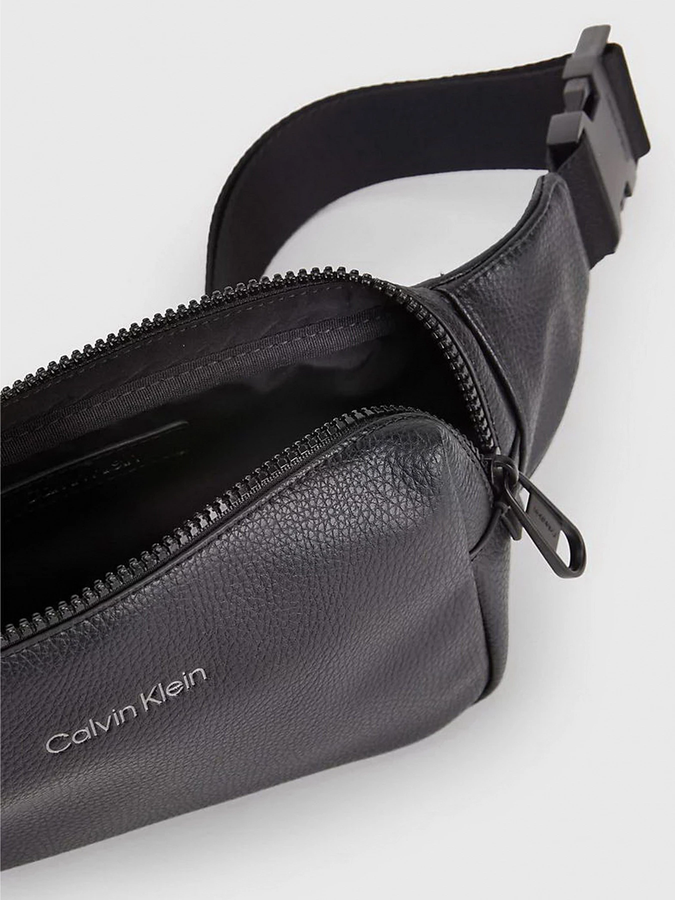 Сумки Calvin Klein модель K50K508688-BAX Сумки Calvin Klein модель K50K508688-BAX Фото