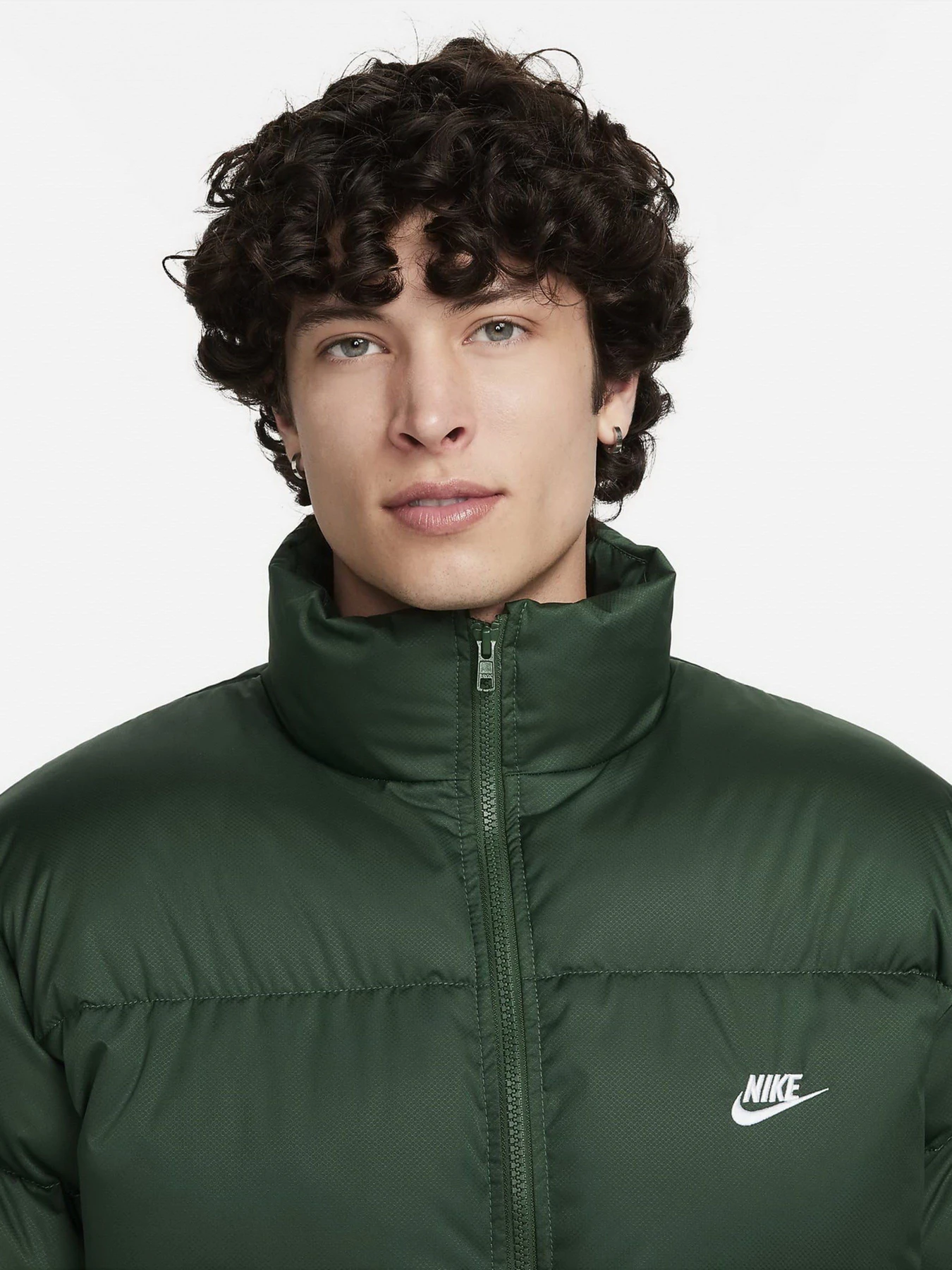 Куртки и дубленки NIKE модель FB7368-323 Куртки и дубленки NIKE модель FB7368-323 Фото