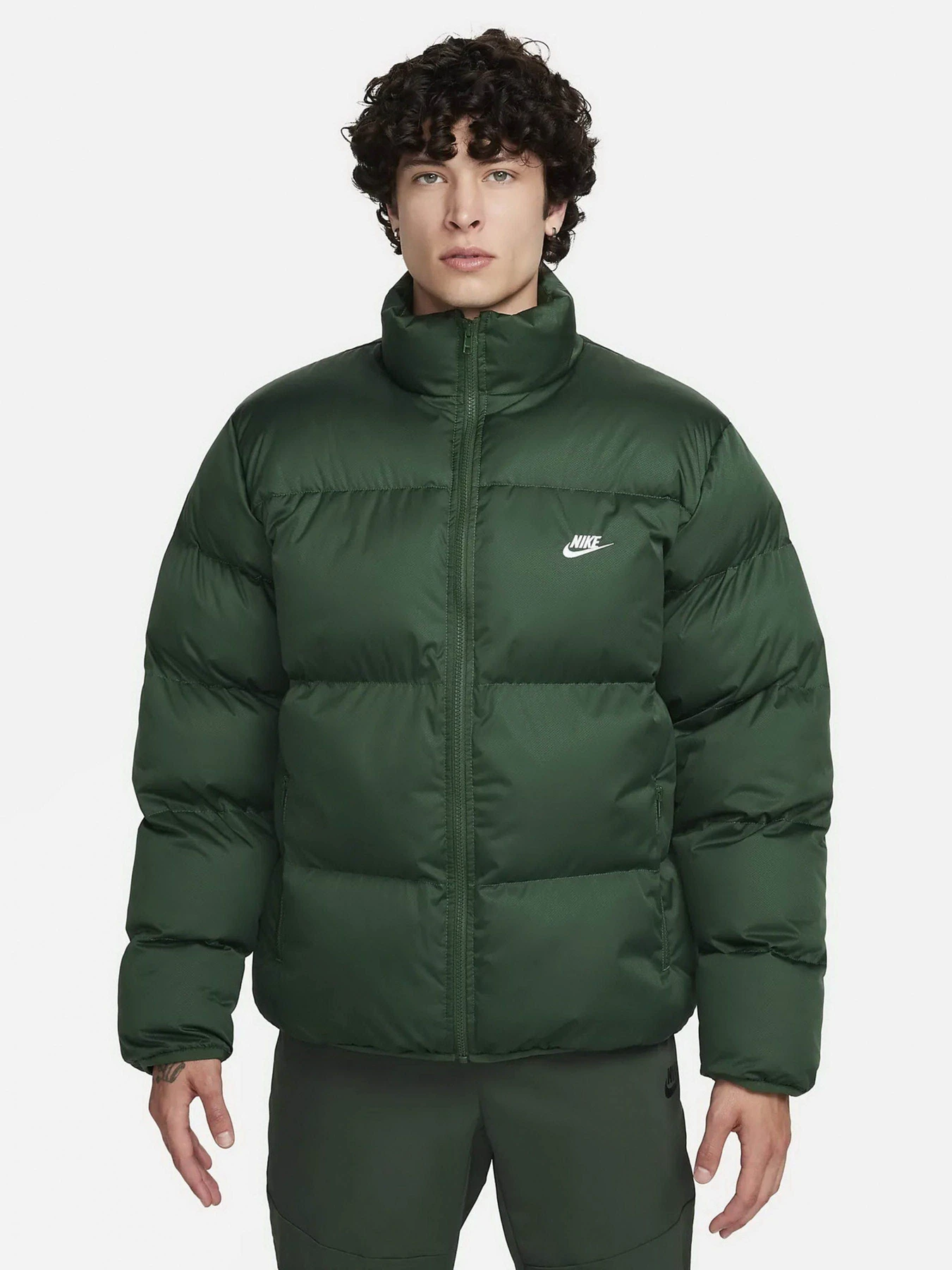 Куртки и дубленки NIKE модель FB7368-323 Куртки и дубленки NIKE модель FB7368-323 Фото
