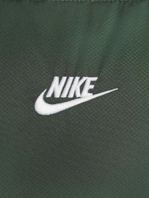 Куртки и дубленки NIKE модель FB7368-323 Фото