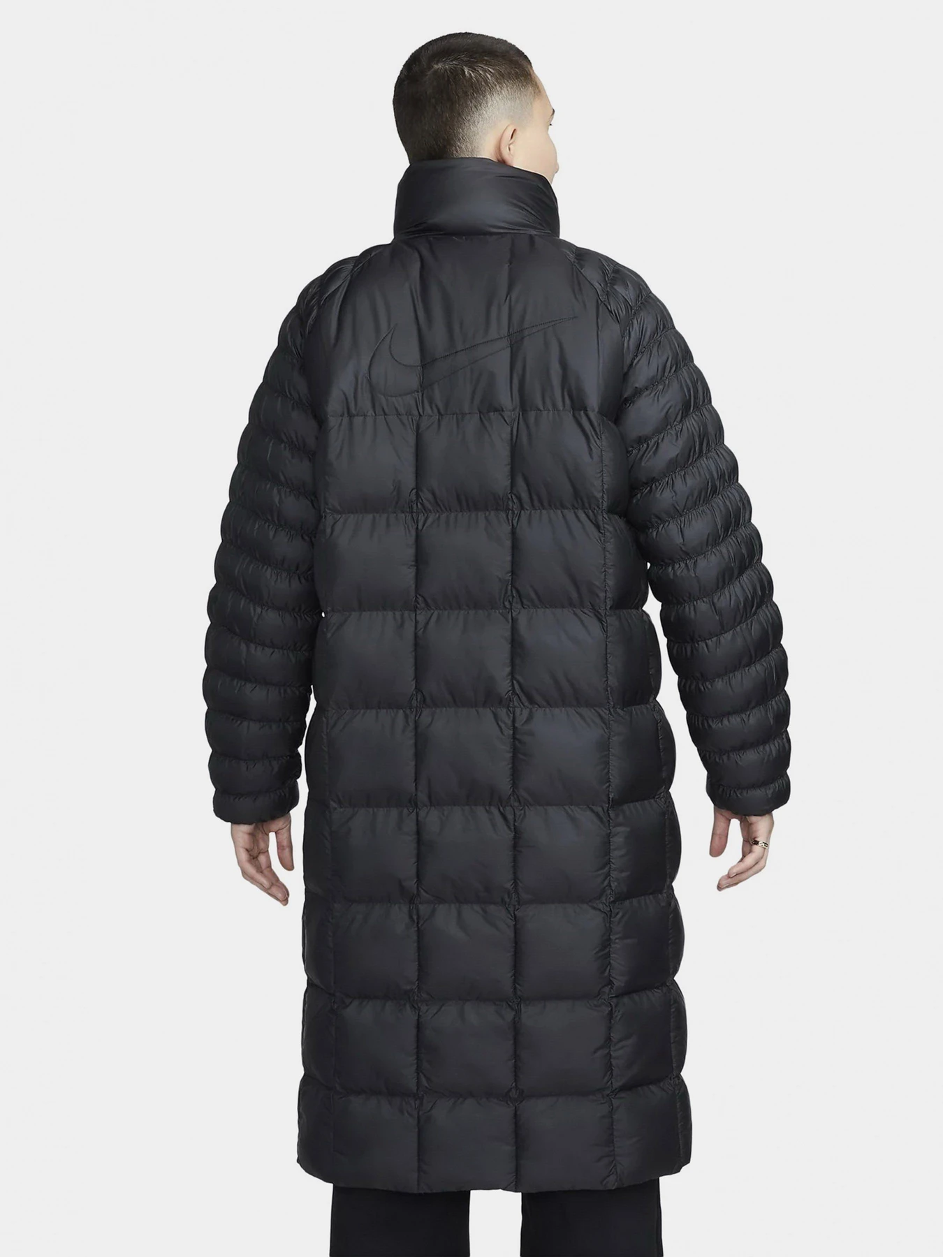 Куртки и дубленки NIKE модель FB7670-010 Куртки и дубленки NIKE модель FB7670-010 Фото