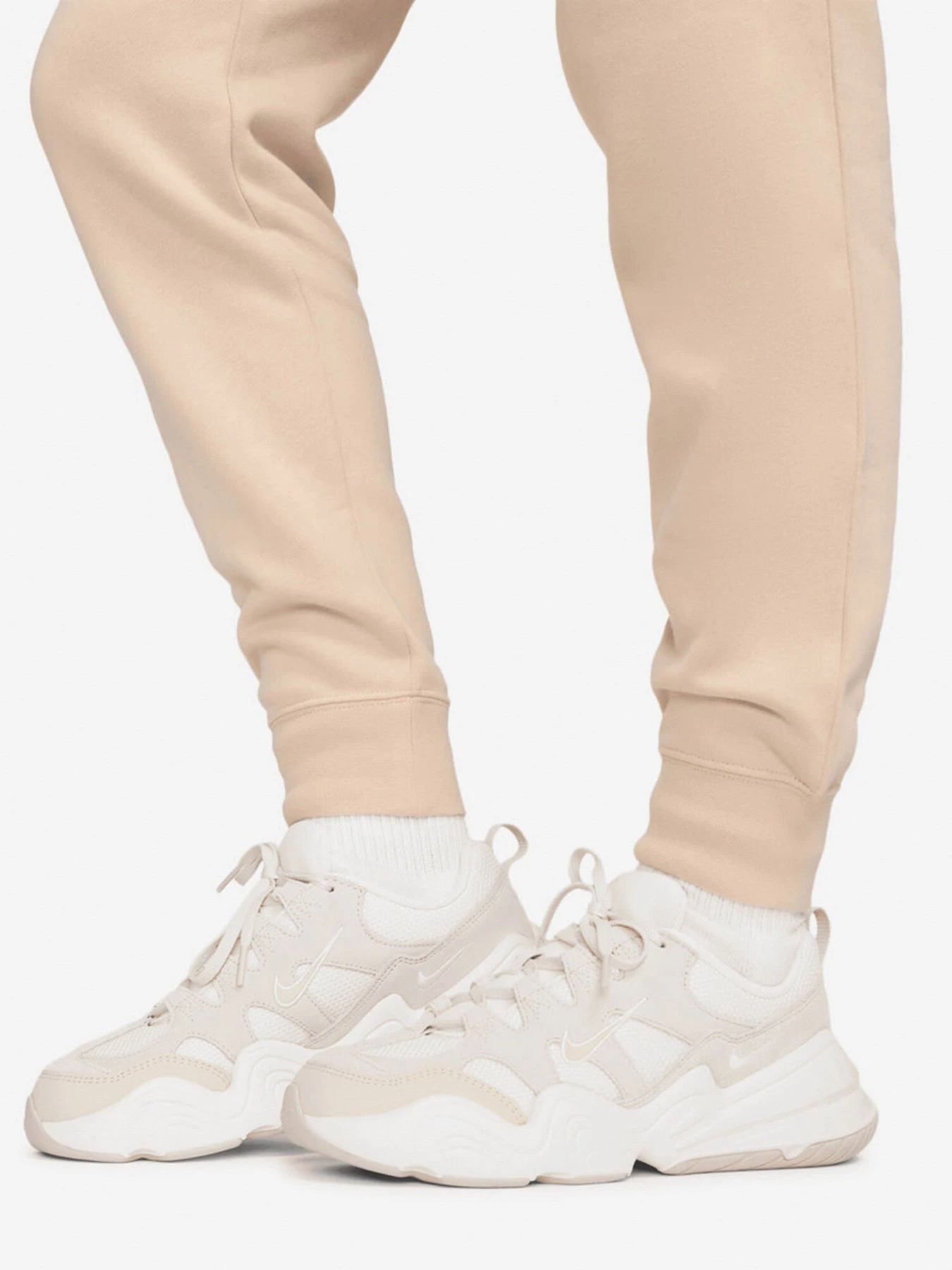 Брюки NIKE модель DQ5191-126 Брюки NIKE модель DQ5191-126 Фото
