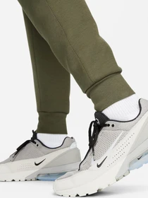Брюки NIKE модель FB8002-222 Фото