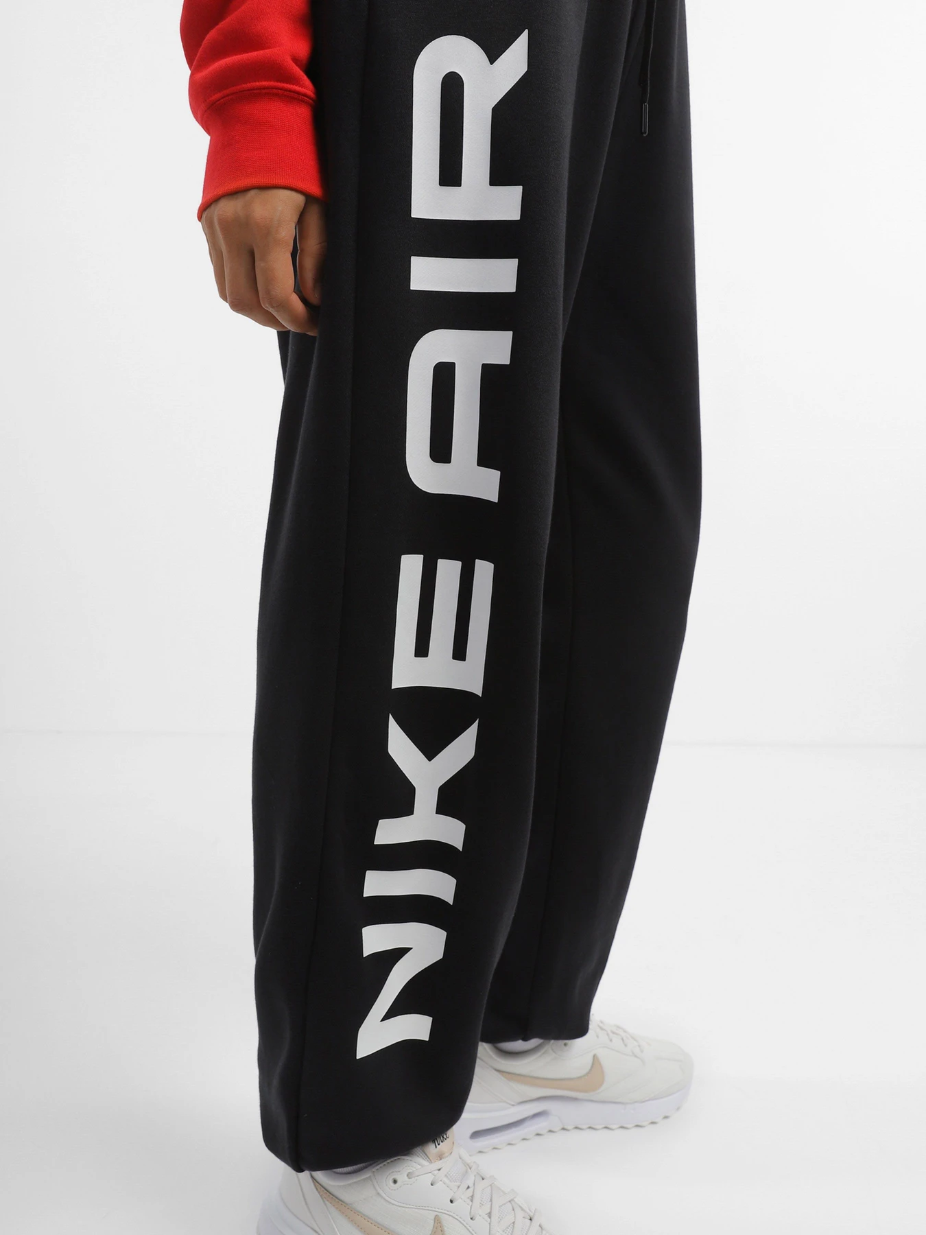 Брюки NIKE модель FB8051-010 Брюки NIKE модель FB8051-010 Фото