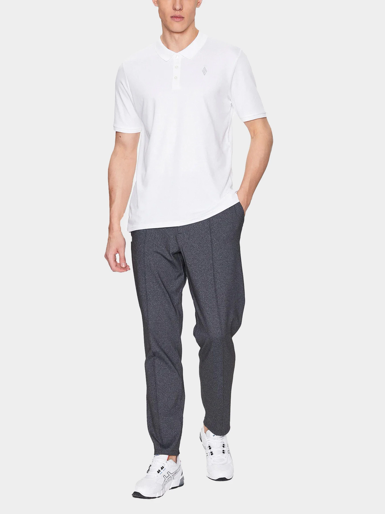Футболки и поло Skechers модель M3TO45 WHT Футболки и поло Skechers модель M3TO45 WHT Фото