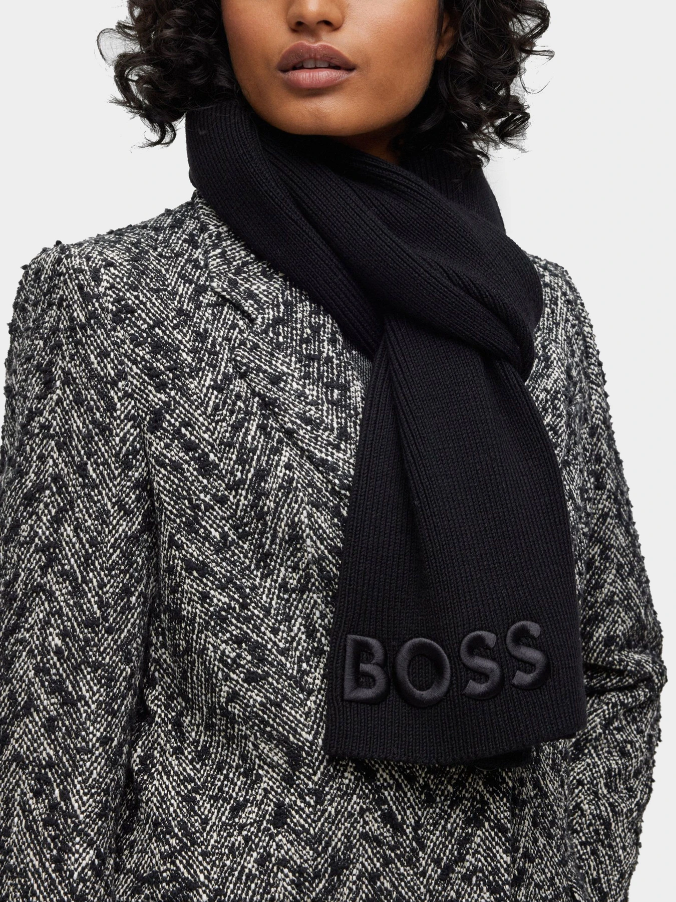 Шарфы и платки Boss модель 50497861-001 Шарфы и платки Boss модель 50497861-001 Фото
