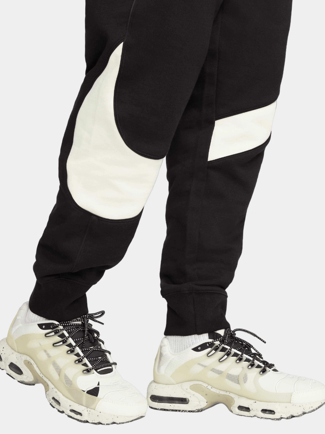 Брюки NIKE модель DX0564-013 Брюки NIKE модель DX0564-013 Фото